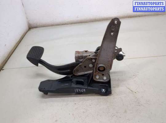 купить Узел педальный (блок педалей) на Chevrolet Equinox 2017-2024