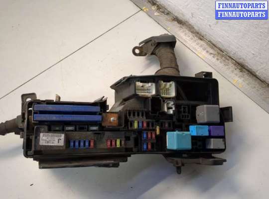 купить Блок предохранителей на Toyota Camry V40 2006-2011