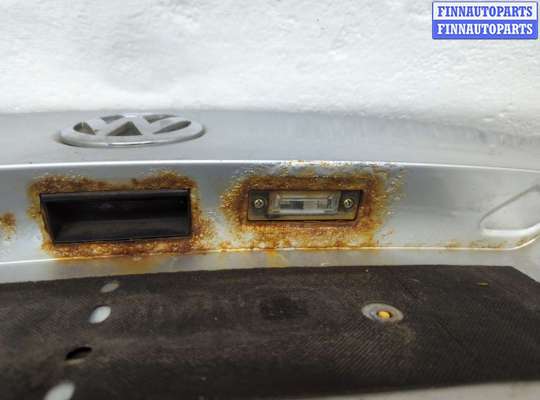 Планка подсветки номера на Volkswagen Jetta V (1K)