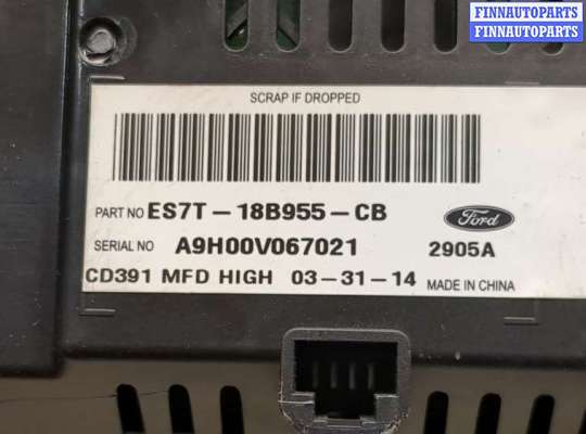 Дисплей бортового компьютера на Ford Mondeo V