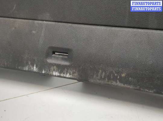 купить Обшивка крышки (двери) багажника на Volkswagen Tiguan 2007-2011