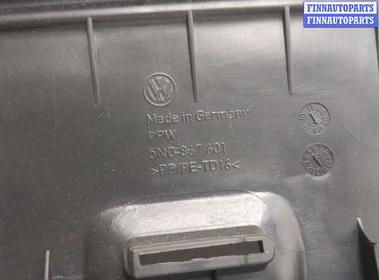 купить Обшивка крышки (двери) багажника на Volkswagen Tiguan 2007-2011