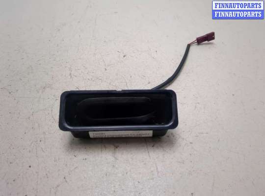 Ручка крышки багажника (задней двери)