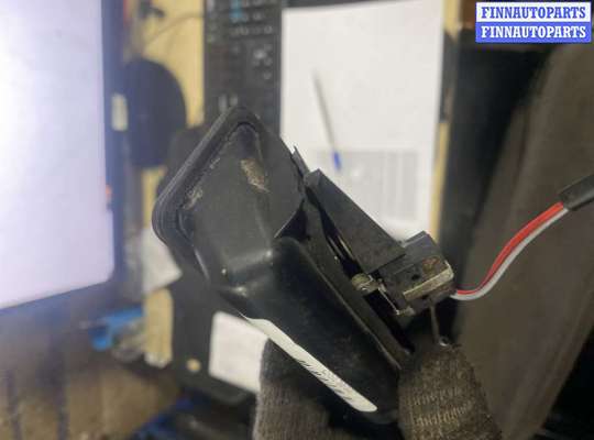 купить Кнопка открывания багажника с крышки на BMW 5 E39 1995-2003