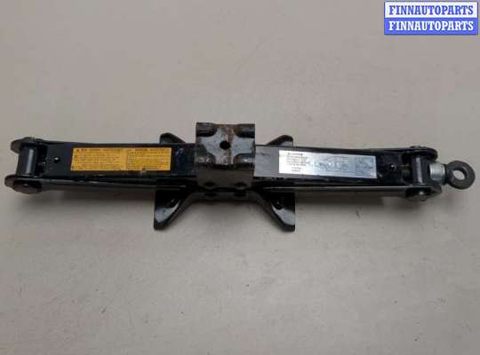 Домкрат MT574105 на Mitsubishi Outlander XL 2006-2012