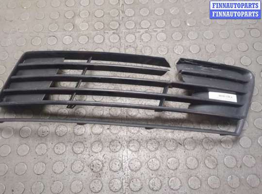 купить Заглушка (решётка) бампера на Audi Q7 2005-2015