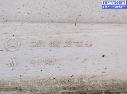 купить Накладка на порог на Mercedes C W204 2006-2015