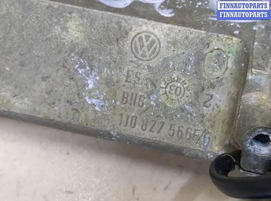 купить Кнопка открывания багажника с крышки на Volkswagen Touareg 2002-2007