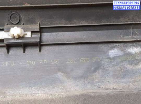 купить Молдинг двери на Volkswagen Touareg 2002-2007