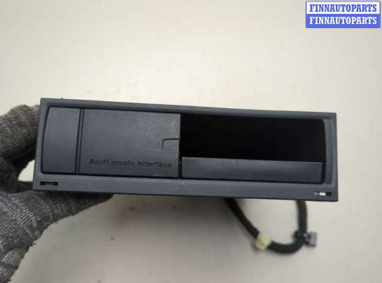 купить Блок управления интерфейсом на Audi A8 (D3) 2002-2010