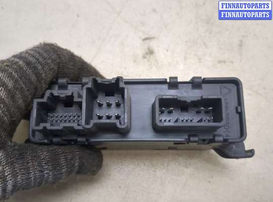 купить Блок управления дверьми на Chevrolet Equinox 2017-2024