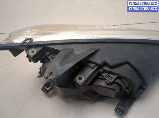 Фара передняя на Ford Focus II