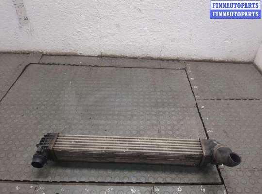 Купить Радиатор интеркулера на Renault Scenic 2009-2012 Радиатор интеркулера RN1604067 на Renault Scenic 2009-2012