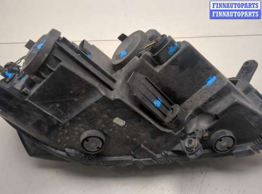 Фара передняя на Volkswagen Passat B7 (36)