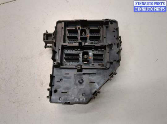 купить Блок предохранителей на Cadillac SRX 2003-2009