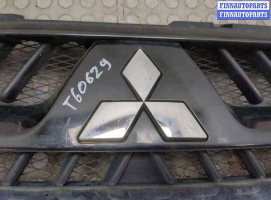 купить Эмблема на Mitsubishi Pajero / Montero 2000-2006