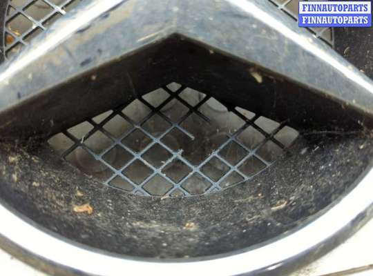 купить Решетка радиатора на Mercedes C W204 2006-2015