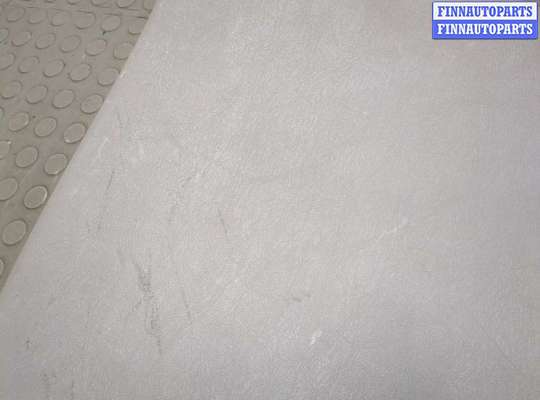 купить Обшивка крышки (двери) багажника на Pontiac Vibe 1 2002-2008