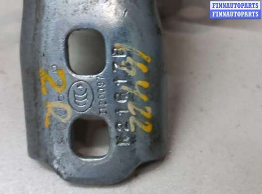Петля двери на Chevrolet Cruze II (J400)