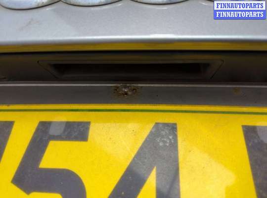 купить Щеткодержатель на Audi A4 (B6) 2000-2006