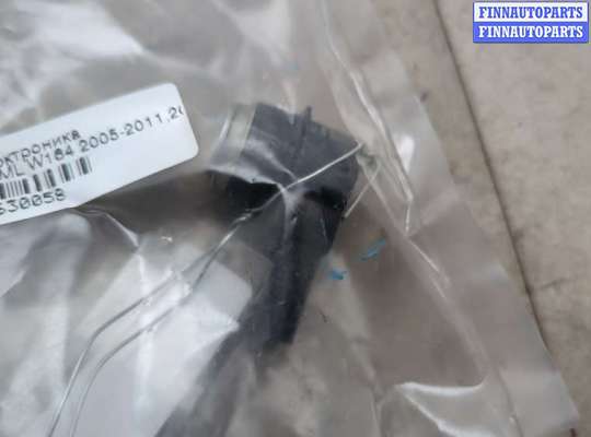 Датчик парктроника на Mercedes-Benz ML (W164)