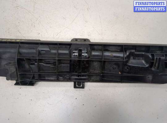 купить Кронштейн радиатора на BMW 1 E87 2004-2011