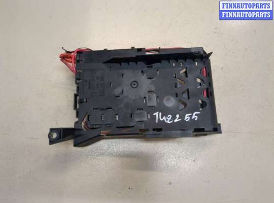 купить Блок предохранителей на Volkswagen Touareg 2002-2007