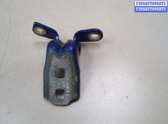 Петля двери на Chevrolet Cruze II (J400)