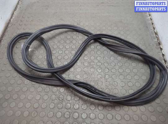 купить Уплотнитель на Audi Q5 2008-2017