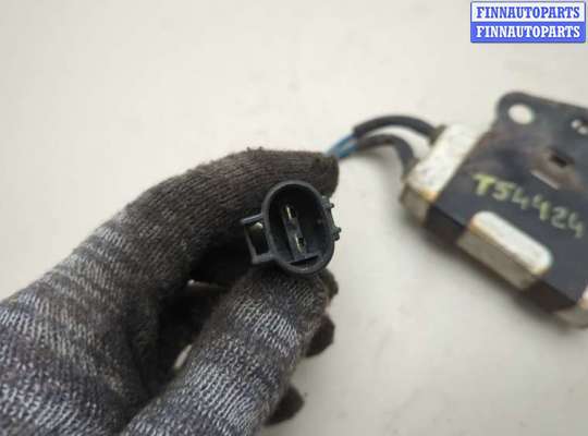 купить Реле вентилятора на Toyota Corolla E12 2001-2006