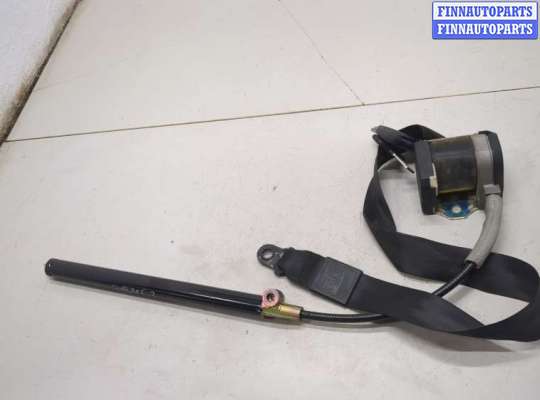 Ремень безопасности на Volkswagen Passat B4 (3A)