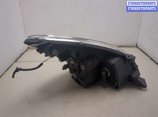 купить Фара (передняя) на Toyota Corolla Verso 2004-2009