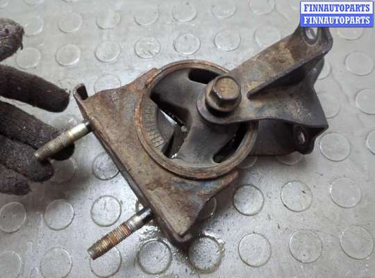 купить Подушка крепления двигателя на Toyota RAV 4 2000-2005