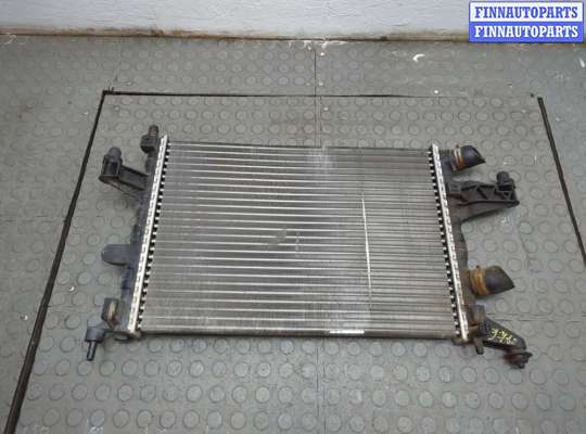 Радиатор охлаждения двигателя OP2397190 на Opel Corsa C 2000-2006