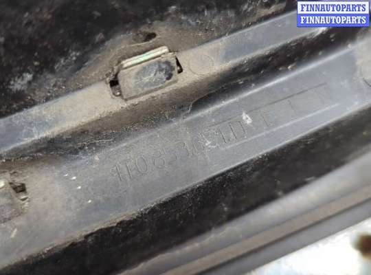 купить Решетка радиатора на Volkswagen Touran 2006-2010