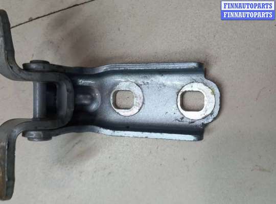 Петля двери на Chevrolet Cruze II (J400)
