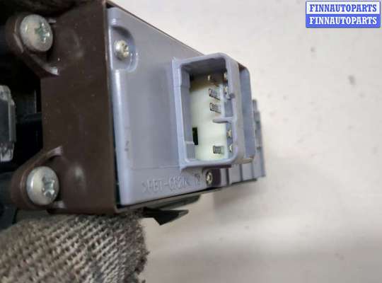 Блок управления стеклоподъёмниками на Toyota FJ Cruiser