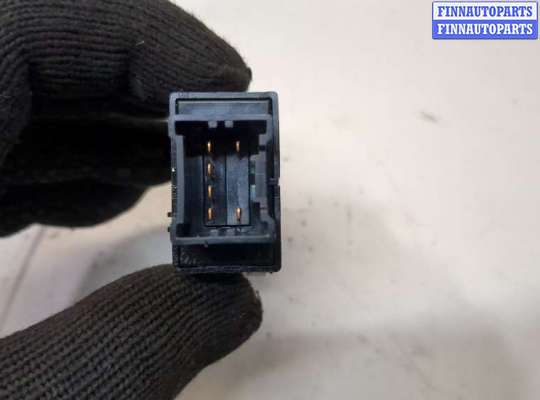 купить Кнопка управления люком на Acura MDX 2001-2006