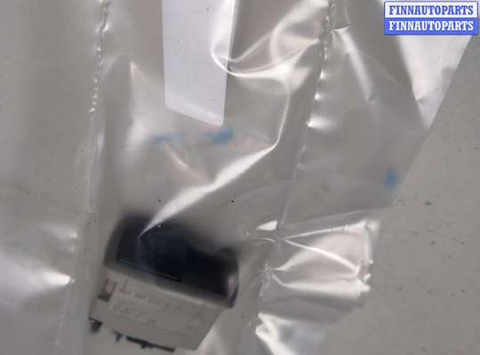 купить Кнопка открывания багажника салонная на Mercedes GL X164 2006-2012