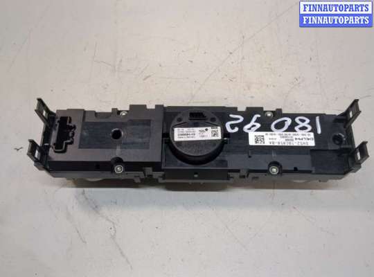 купить Панель управления магнитолой на Land Rover Freelander 2 2006-2014