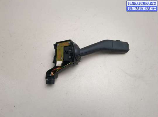 купить Переключатель поворотов на Skoda Octavia (A5) 2004-2013