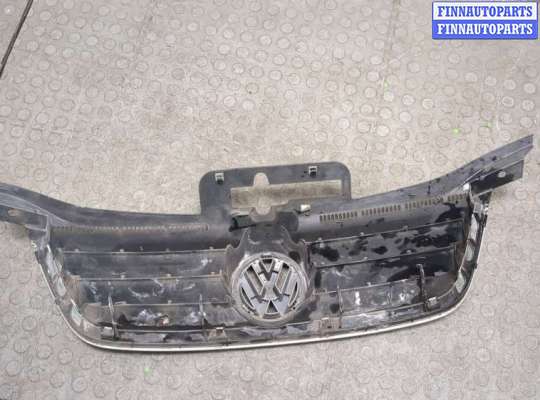 купить Решетка радиатора на Volkswagen Touran 2003-2006