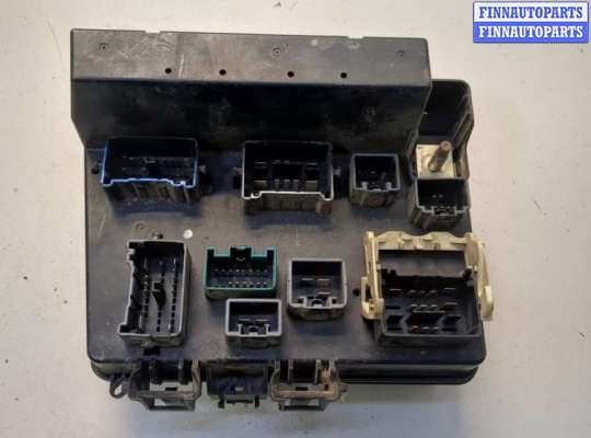 купить Блок предохранителей на Chrysler Pacifica 2003-2008