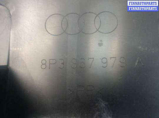 купить Обшивка крышки (двери) багажника на Audi A3 (8PA) 2008-2013