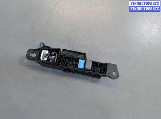 купить Блок реле на Toyota C-HR 2016-2023