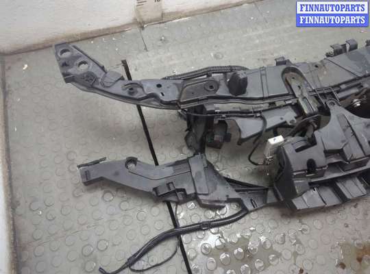 Планка телевизора верхняя на Renault Laguna III