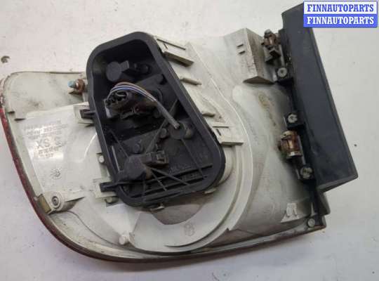 Фонарь задний на Volkswagen Touareg I (7L)
