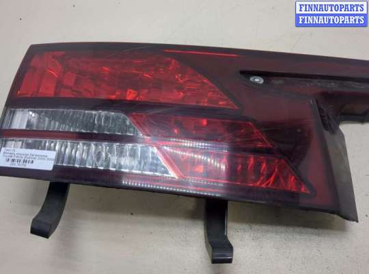 купить Фонарь крышки багажника на Toyota Previa (Estima) 2000-2006