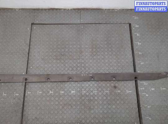 купить Накладка на порог на Toyota Corolla E12 2001-2006