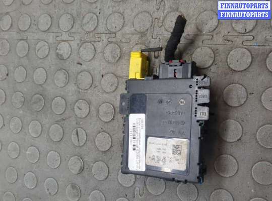 Блок управления подрулевыми переключателями VG2734353 на Volkswagen Passat 6 2005-2010
